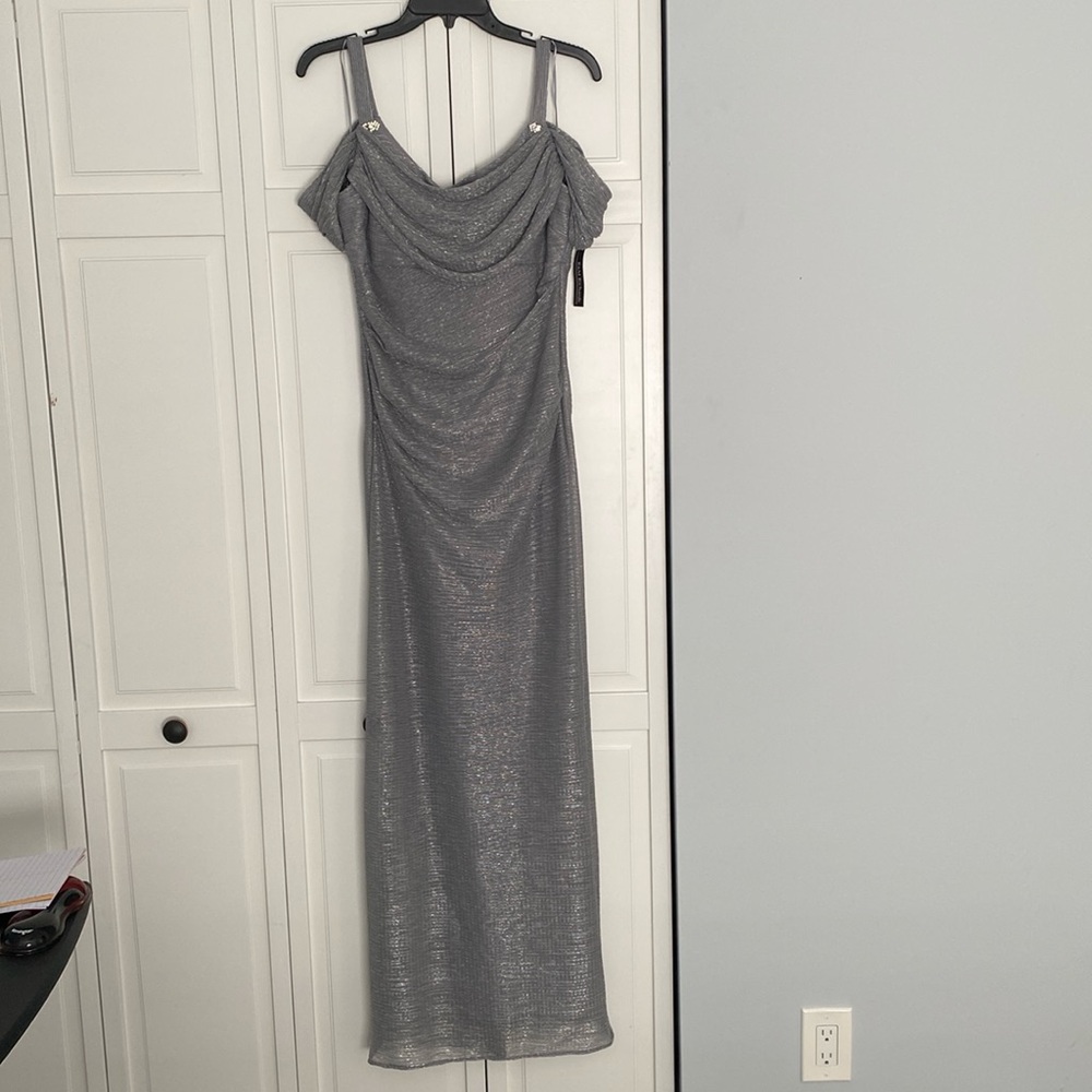 R&M Richards Gray Dress with Elegant Style
